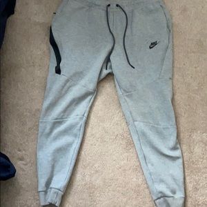 Nike Tech Fleece